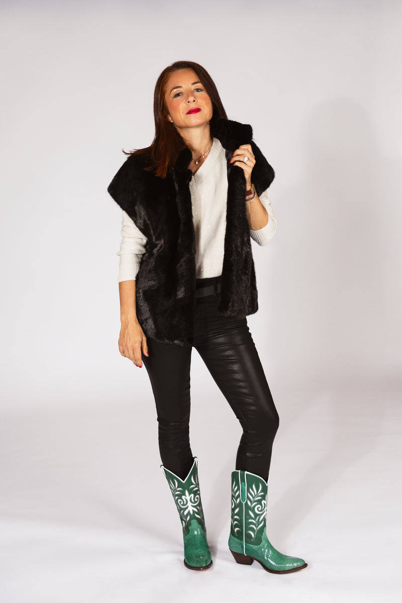 Lifestyle: model styling emerald green stingray cowboy boots with urban fashion-fall look-rockiesRebels