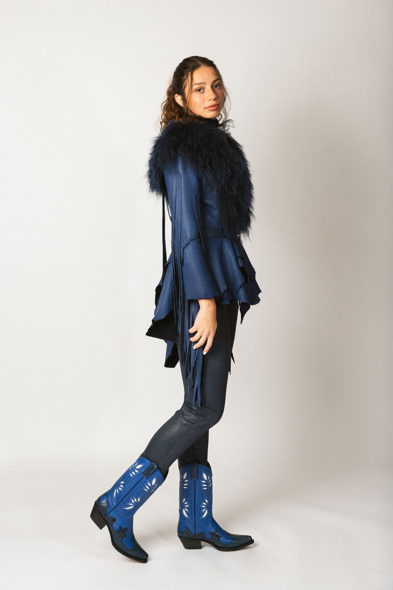 Model styling Bear Canyon Blue ostrich cowboy boots with western fashion – Rockies Rebels